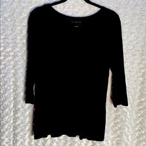 Light weight maternity Tee